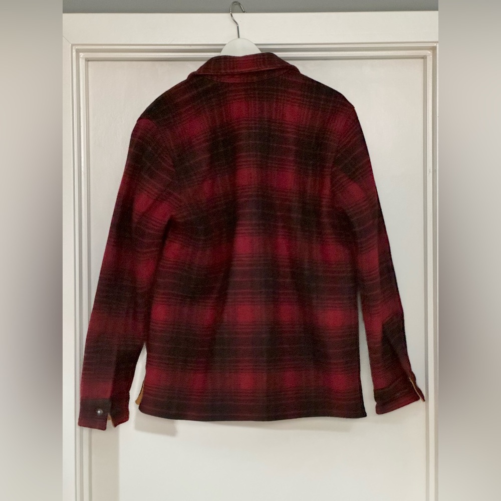 Men's Filson Mackinaw Wool Jac Shirt - Oxblood/Black size Small - Picture 2 of 8
